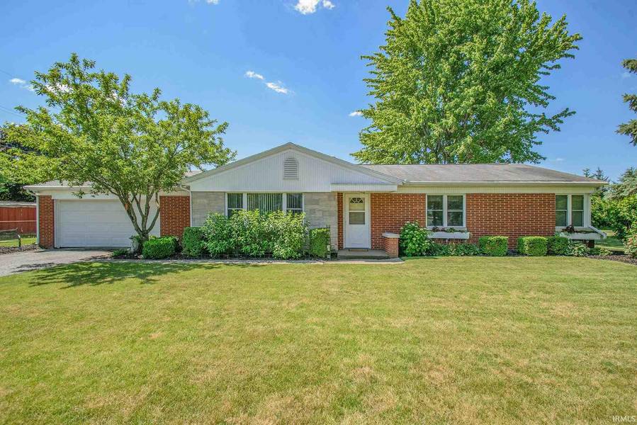 19040 Sundale Drive, South Bend, IN 46614