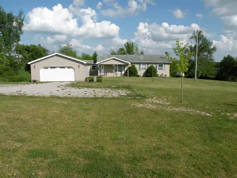 5889 Arnold Lake, Gladwin, MI 48624