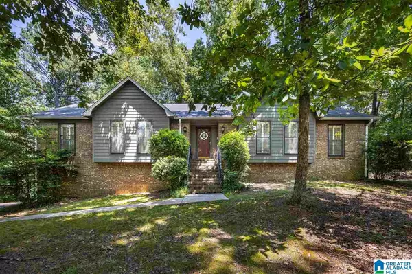 837 RIVERCHASE PARKWAY W, Hoover, AL 35244