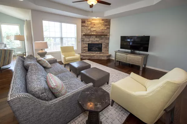 Mequon, WI 53092,7208 W River Birch Dr Unit 113N