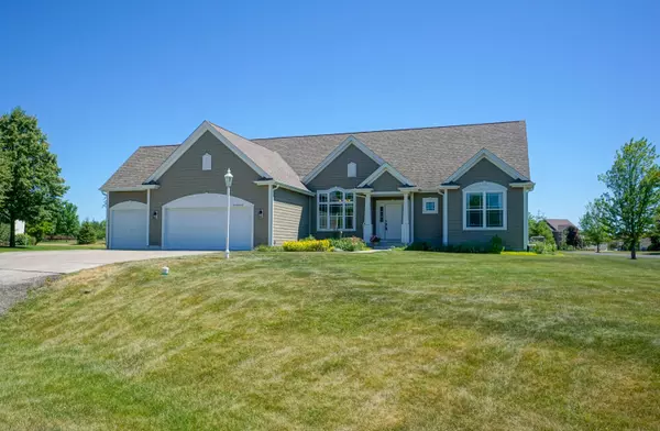 Oconomowoc, WI 53066,W349N5830 Sunflower Ct