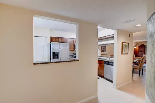 Delray Beach, FL 33446,7280 Amberly LN 204