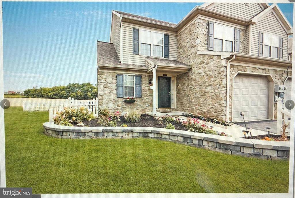 New Holland, PA 17557,129 BRIDLE PATH