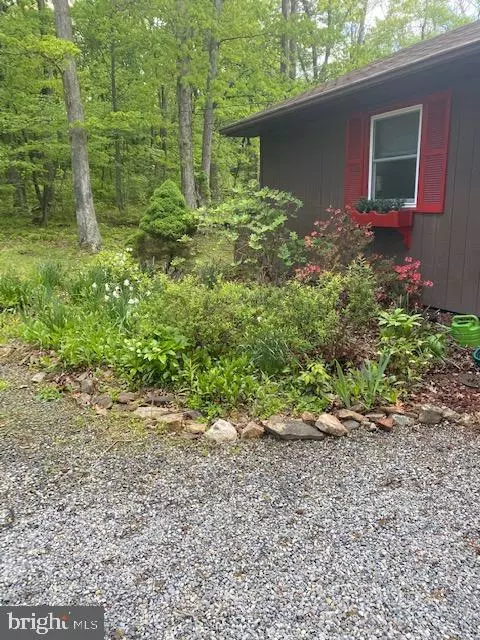 Berkeley Springs, WV 25411,151 TEALS LANE