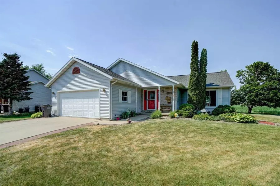 1008 Greig Tr, Stoughton, WI 53589