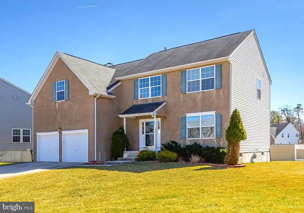 12 MALLARDS CREST CT, Sicklerville, NJ 08081