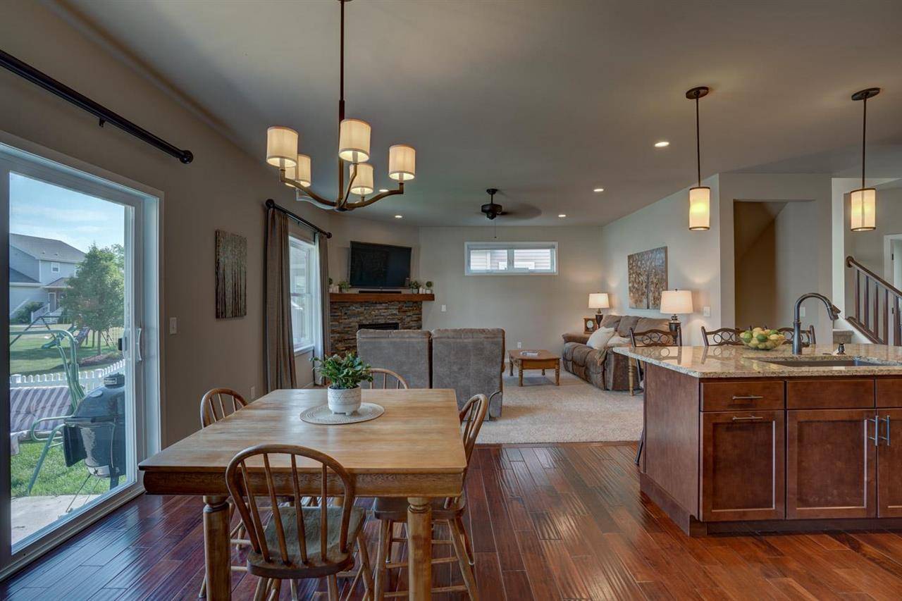 Middleton, WI 53562,9332 Spirit St
