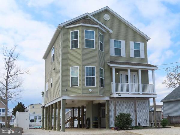 136 S FORECASTLE DR, Tuckerton, NJ 08087