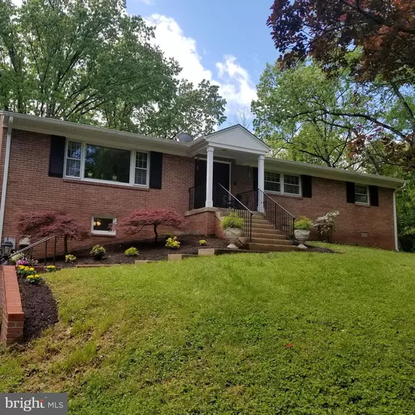 23 CEDAR DR, Sterling, VA 20164