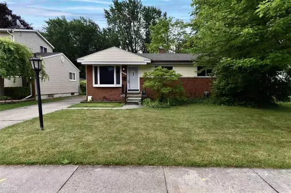 22524 Dorion,  Saint Clair Shores,  MI 48082