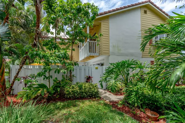 Jupiter, FL 33477,226 Seabreeze CIR