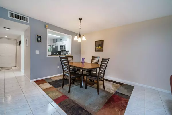 Delray Beach, FL 33484,6149 Pointe Regal CIR 208