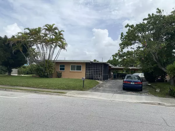 Boynton Beach, FL 33435,204 NW 1st ST