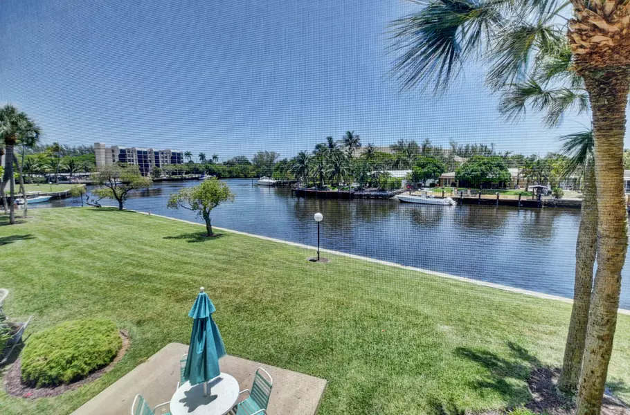 13 Royal Palm Way 205, Boca Raton, FL 33432