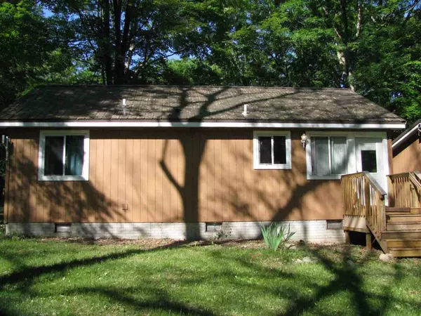 Farwell, MI 48622,5115 Cedar CT