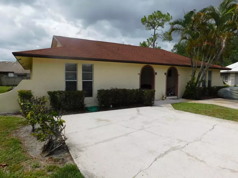 840 Peppertree CT 840-842, Wellington, FL 33414