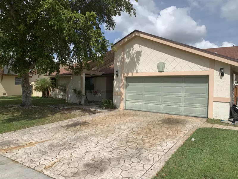 7131 NW 45th ST, Lauderhill, FL 33319