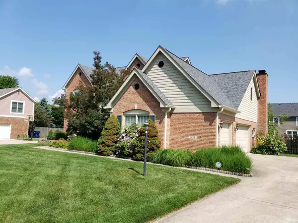 Fishers, IN 46037,9178 Oak Knoll Lane