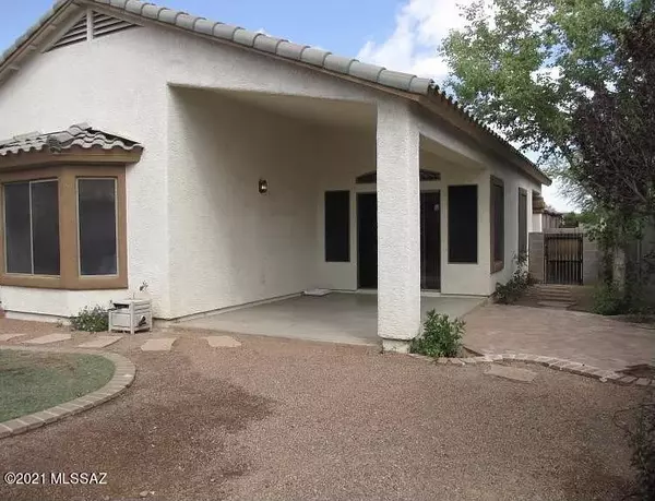 Sahuarita, AZ 85629,260 E Via Teresita