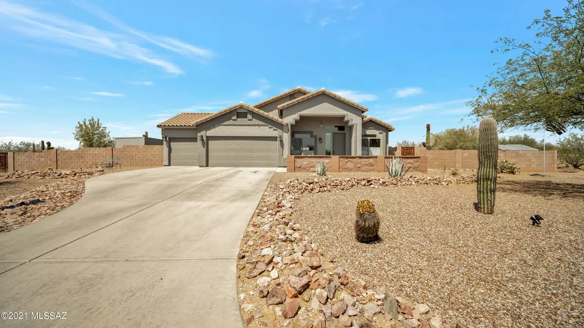 Sahuarita, AZ 85629,17821 S Golden Valley Drive