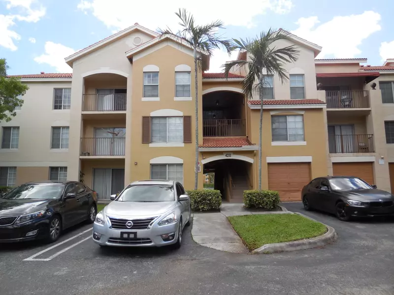 4211 San Marino BLVD 307, West Palm Beach, FL 33409