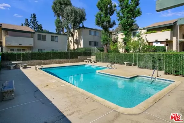 Granada Hills, CA 91344,10636 Woodley Ave #13