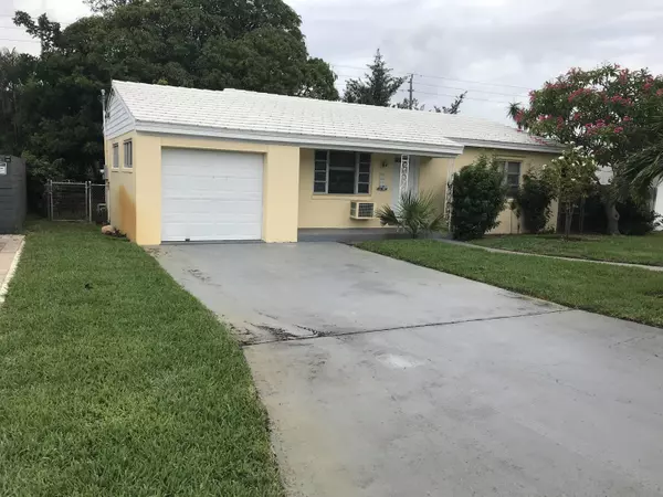 7802 Martin AVE, West Palm Beach, FL 33405