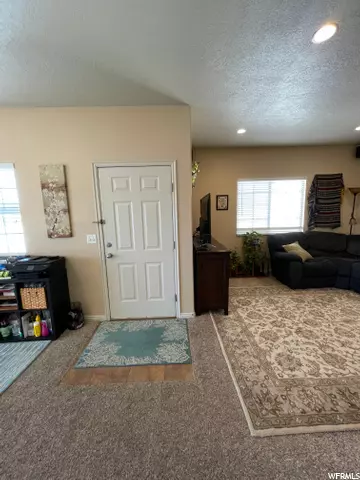 Lehi, UT 84043,1851 W POINTE MEADOW LOOP LOOP N