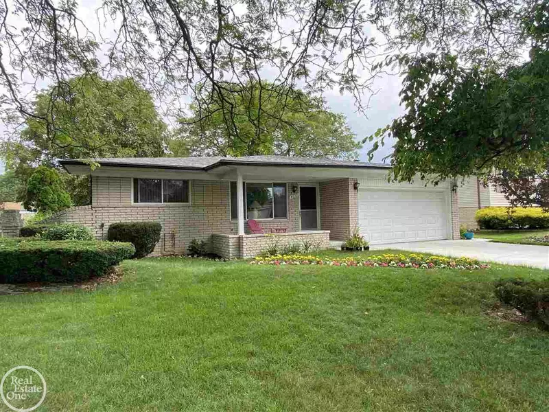 4933 Queen, Sterling Heights, MI 48310