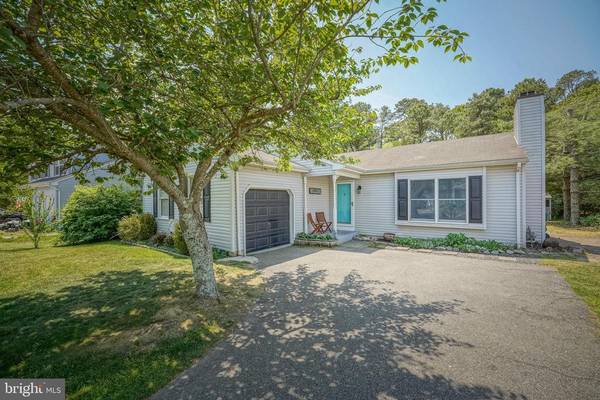 Tuckerton, NJ 08087,154 W HOLLY LN