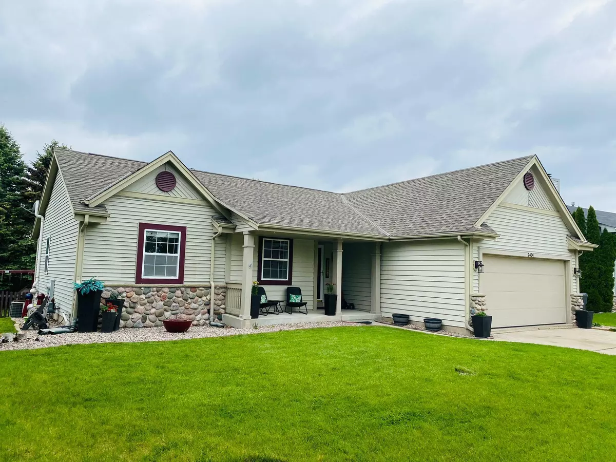 Waukesha, WI 53189,2404 Kestrel Ln