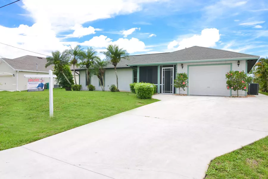 1441 SW Algardi LN, Port Saint Lucie, FL 34953