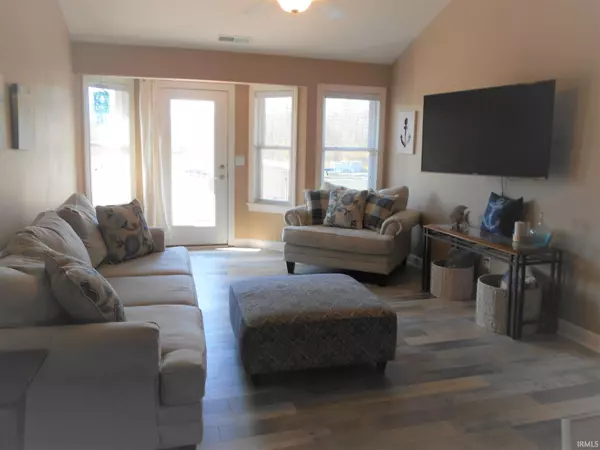 Monticello, IN 47960,12368 N Bridgeview Drive #5