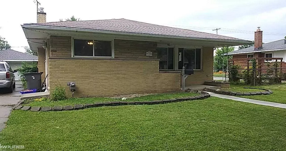 21060 SUFFOLK, Clinton Township, MI 48035