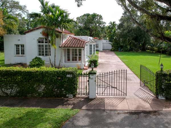 1212 Sorolla AVE,  Coral Gables,  FL 33134