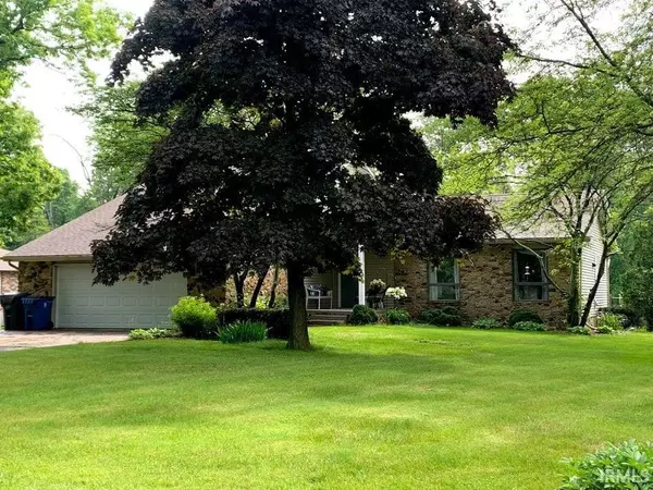 5080 S Woodland Drive, North Judson, IN 46366