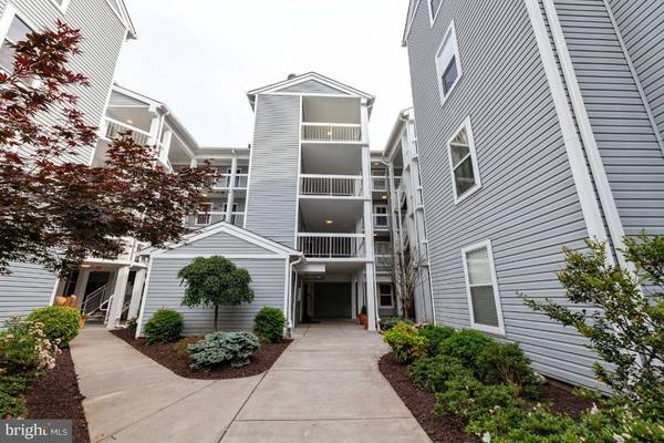 3179 SUMMIT SQUARE DR #2-E5, Oakton, VA 22124