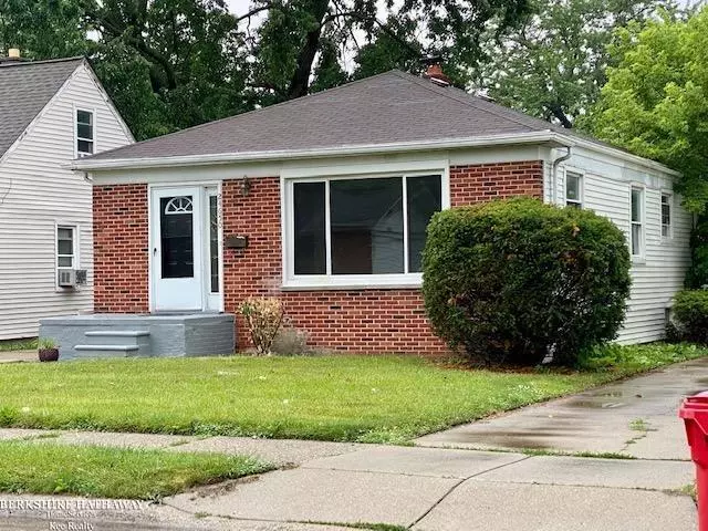 24650 cushing, Eastpointe, MI 48021