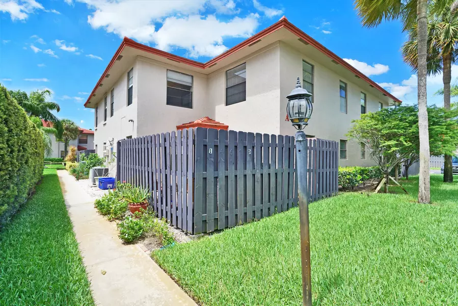 1467 SW 25th PL D, Boynton Beach, FL 33426