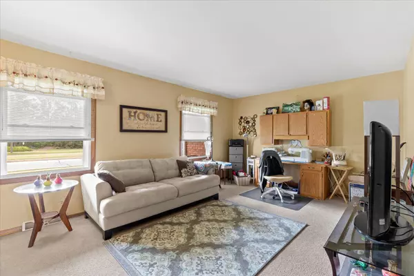 Hartland, WI 53029,402 Hartridge Dr Unit 404