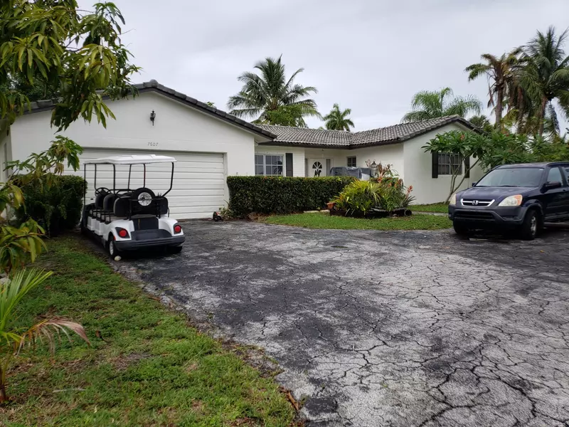 7607 NW 40th CT, Coral Springs, FL 33065