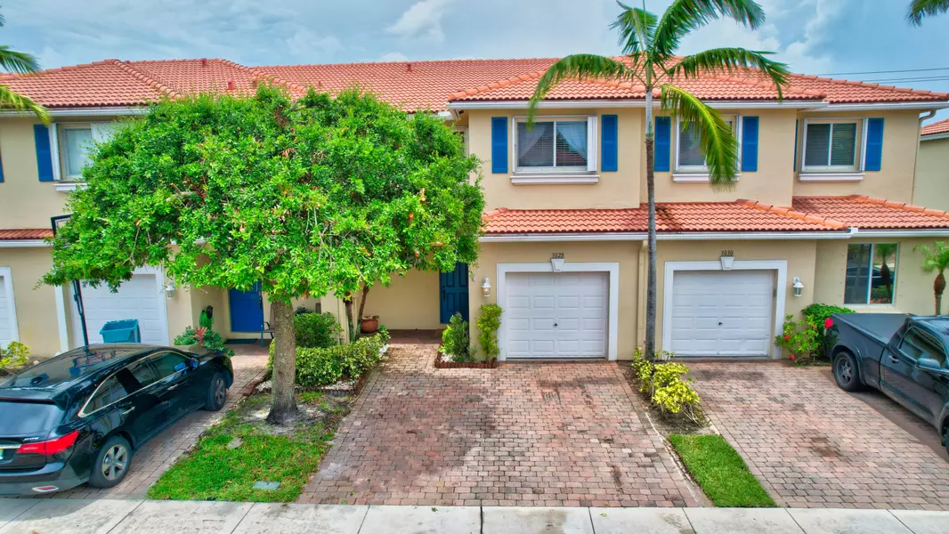 3028 N Evergreen CIR, Boynton Beach, FL 33426