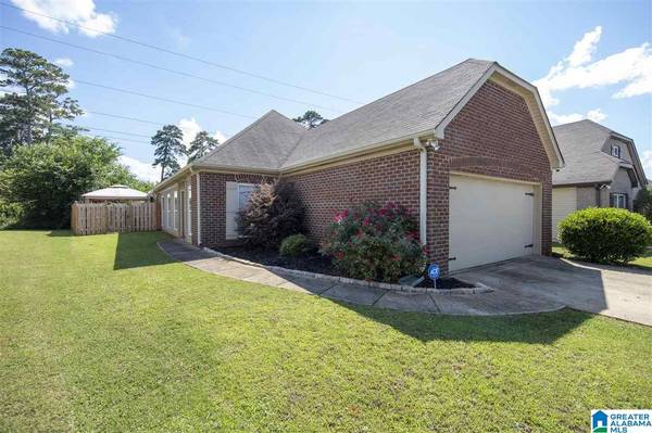 4588 ROSSER LOOP DRIVE, Bessemer, AL 35022