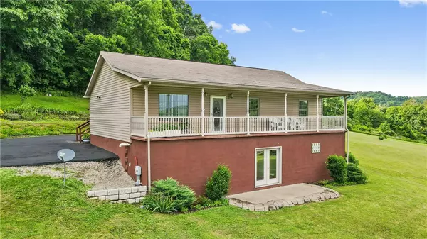 537 Old Route 51 Rd, Smock, PA 15480