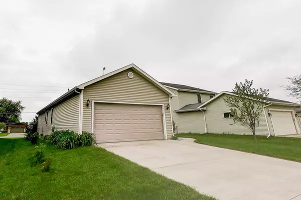 Lake Mills, WI 53551,941 E Lake St