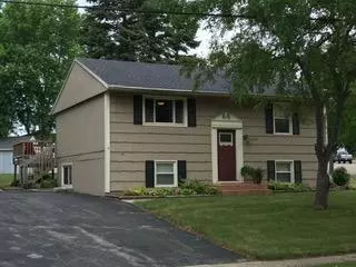 2123 Fairview Dr, Beloit, WI 53511