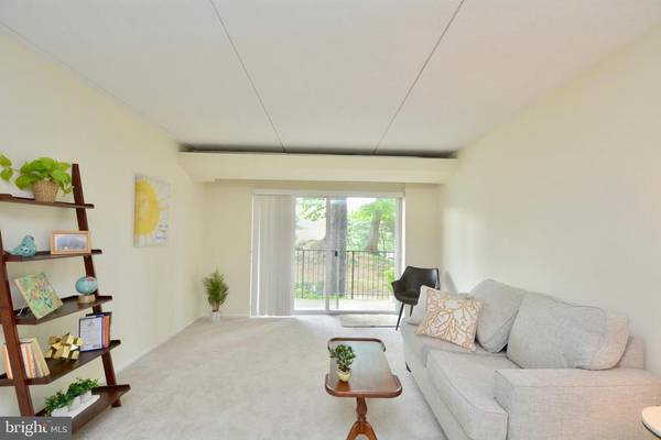 60 S VAN DORN ST #108, Alexandria, VA 22304