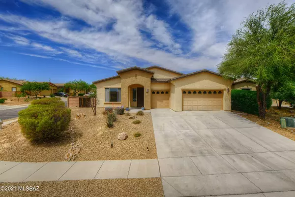 1544 W Soft Breeze Court, Oro Valley, AZ 85737