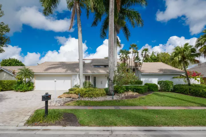 17866 Foxborough LN, Boca Raton, FL 33496