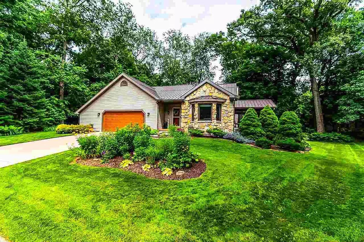 Oregon, WI 53575,24 Pleasant Oak Ct